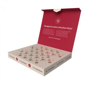 Chokladkalender med praliner från Åre Chokladfabrik. Finns att köpa i Sakligheters e-butik.